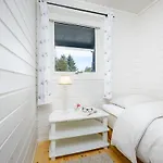 Sjobuvagen By Interhome Korssund
