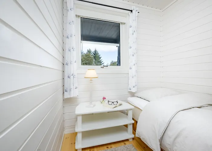 Sjobuvagen By Interhome Korssund